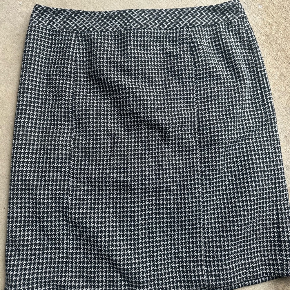 Women’s skirt, size 12P